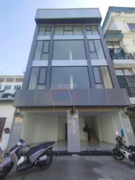 Cho thuê nhà đường Định Công, Hoàng Mai, HN. DT 60m2, 4tầng, MT 8m hoàn thiện mới 100%. Giá 25tr/th