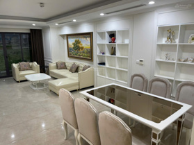 Cho thuê căn hộ 3 phòng ngủ, đủ đồ 22tr/th tại Luxury Park Views cạnh công viên, vào ở ngay