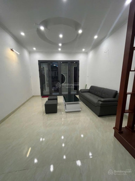 Siêu phẩm duy nhất tại phố Đại La, 6,8 tỷ vnd, 40m2, nhà riêng 5 tầng, ô tô đỗ gần. LH: 0779 548 866