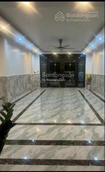 Cho thuê nhà riêng 60m2 x 5tầng, thang máy, thông sàn, KĐT Linh Đàm, gần trường tiểu học Chu Văn An
