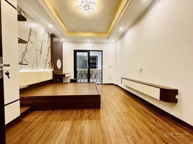 Bán nhà Kim Ngưu ôtô đỗ cách 10m nhà phân lô - 32m2 - nhỉnh 7 tỷ - nhà mới đét - full nội thất sang