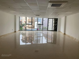 Nhà phố Lê Thanh Nghị HBT, 100m2 x 8 tầng, MT: 6m, thông sàn, thang máy, PCCC. trung tâm dạy tiếng