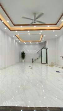 Tôi cần cho thuê nhà ngõ 71 Nguyễn Thị Định - Trung Hoà, phù hợp mọi mô hình, DT 60m2*5 tầng, 20tr