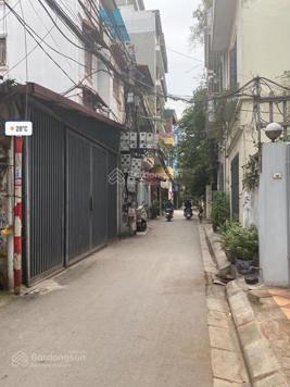 Bán nhà phố Đặng Thai Mai, Tây Hồ, ô tô lùi cửa, không dính QH, 92m, 4 tầng, mặt tiền 6.8m, 22 tỷ