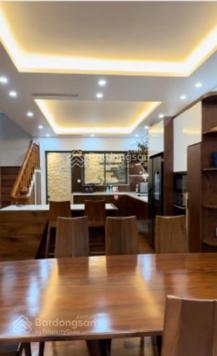 Bán nhà biệt thự chính chủ BT8 KĐT Việt Hưng - hướng Đông Nam. Không làm việc qua trung gian