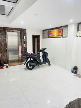 Cho thuê sàn văn phòng ngõ 106 Trần Khắc Chân diện tích 90m2x2 tầng MT 8m thông sàn giá thuê 10tr