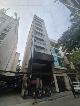 Bán Khách sạn mặt phố Bùi Thị Xuân 120m2 x 13 tầng, cho thuê 8 tỷ/ năm