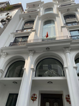 TOÀ VĂN PHÒNG VIP NGUYỄN THỊ ĐỊNH, TRUNG HOÀ - MỚI 6 TẦNG THANG MÁY - ÔTÔ TRÁNH - 65m- 31,8 tỷ