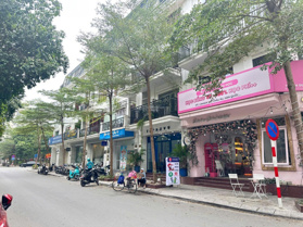 Chính chủ cần bán gấp Nhà liền kề - Ngõ 90 Nguyễn Tuân 79m2 x 5 tầng giá 27 tỷ.