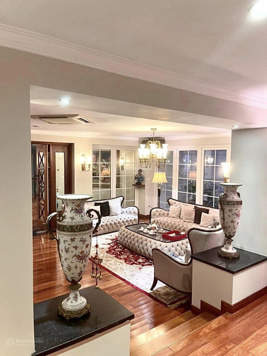 Bán biệt thự NV số 1 Nguyễn Huy Tưởng, Thanh Xuân. DT 141m x 4 nổi 1 hầm, mt 10m. Giá 70 tỷ TL