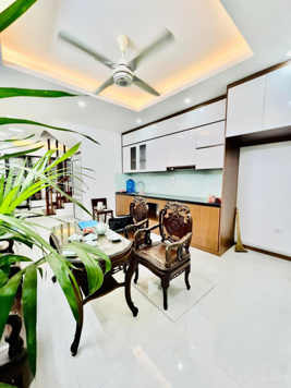 Bán nhà Lê Trọng Tấn Thanh Xuân ô tô đỗ cửa gần phố 40m 5 tầng 5 ngủ Giá 10.9 tỷ