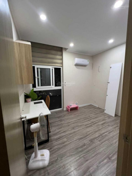Cần bán gấp căn góc 80m2 chung cư CT6 Văn Khê, 3PN, full nội thất 3.95 tỷ