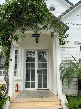 Chính chủ cần bán biệt thự Bích Liên, Vườn Vua Resort Thanh Thuỷ giá 4,6 tỷ full nội thất, sẵn sổ