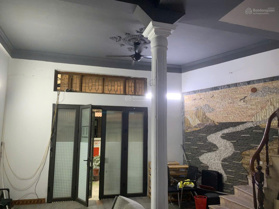 Cho thuê nhà riêng 40m2, 4 ngủ, 1 văn phòng tại Trần Cung (có thể kinh doanh, làm văn phòng)