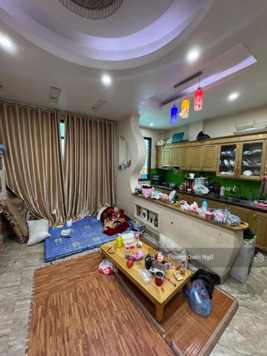 Hoàng Quốc Việt thông Nghĩa Tân - phân lô OTO - 6 Tầng - 3 Ngủ