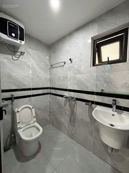 ĐỪNG BỎ LỠ -Lô góc 2 mặt thoáng - 42m2 5 tầng -MT 4.5m Giá 6,x tỷ - FULL nội thất. Ô TÔ ĐỖ SÁT nhà