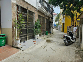 Bán gấp nhà riêng ở Liên Mạc, đường rộng 4m, ô tô vào nhà