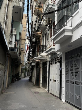 Bán nhà ngõ 37 Dịch Vọng ô tô. KD. 40m2 - 5T - MT 3.4m=10 tỷ