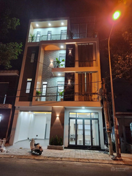 Bán nhà 4 tầng mặt tiền Bùi Quốc Khánh 8.9x7.4m đã hoàn công giá chỉ 6 tỷ xx