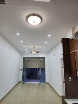 Nhỉnh 5 tỷ - nhà lô góc - ôtô đỗ cửa - gần Aeon Long Biên - 15m ô tô tránh, 0942 133 996