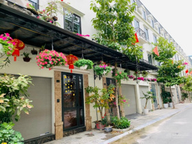Bán căn shophouse La Casta 5 tầng, đang cho thuê, DT 98m2. LH xem nhà 0988 020 551