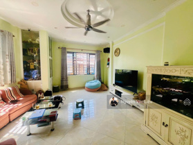 Cần bán nhà riêng Phạm Ngọc Thạch, ô tô, 122m2 x 4T, giá 14.8 tỷ