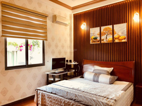 Chính chủ bán nhà đường Phan Huy ích P12 Gò Vấp. Sát siêu thị Emart DT: 4.6x17m trệt lửng 3 lầu