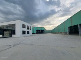 Cho thuê nhà xưởng khuôn viên 20.000m2,trong khu công nghiệp Đồng Nai .Giá 4,7 Usd / m2 .