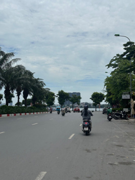 Bán mảnh đất vip DT 52m-MT 4.8m-Đất gần phố, ô tô-Đất gần Hồ Tây-phố Văn Cao-Quận Ba Đình.Giá:8.3Tỷ