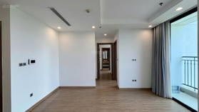 Chính chủ cần bán gấp căn hộ: 5.3 tỷ - 2PN - 2VS, DT 69.47 m2, tòa G1 Vinhomes Green Bay