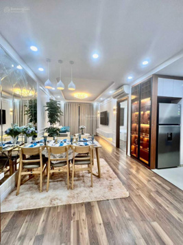 Căn hộ 2 phòng ngủ 65m2 Golden Field Nguyễn Cơ Thạch Mỹ Đình cần bán nhanh sổ đỏ có sẵn giao dịch