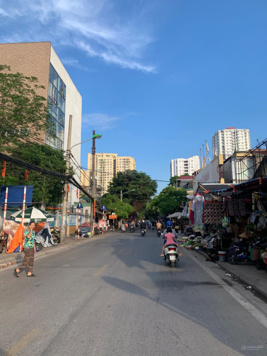 Bán nhà mặt phố Lĩnh Nam 120m2 vị trí đầu phố, đối diện chung cư Horizon. KD sầm uất ngày đêm