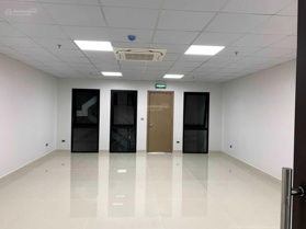 Cho thuê cả tòa nhà VP phố Nguyễn Văn Cừ, Long Biên, Hà Nội, DT 220m2 x 9T, hầm, TM, giá 350tr/th