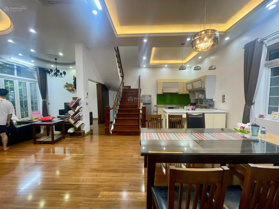 Cho Thuê song lập 150m2 4 phòng ngủ full nội thất giá 35 triệu/tháng, LH 0889 729 555