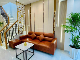 Bán gấp trong tháng, Nguyễn Khang, Cầu Giấy, ngõ thông, ô tô, 45m2, chỉ còn 9.x tỷ