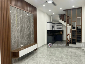 Cho thuê nhà nguyên căn nhà mới, Nguyễn Lam-Phúc Đồng tiện ích xung quanh giá chỉ 10tr/th