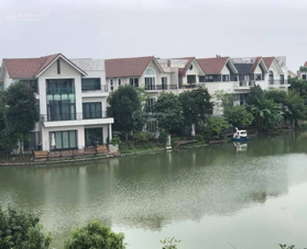 Chuyển nhượng BT: 1550m2, Hoa Phượng 4 Vinhomes Riverside, mặt tiền 42m, sông mở đẹp nhất dự án