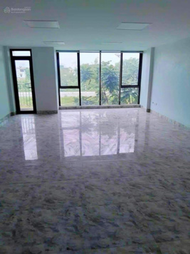 Cho thuê nhà mặt phố tại Nam Đuống Thượng Thanh, Long Biên - view đẹp kinh doanh đỉnh