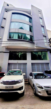 Cho thuê nhà nguyên căn Ngô Gia Tự ,Long Biên. Thang máy thông sàn - thích hợp làm vpcty - spa