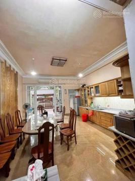 Siêu phẩm duy nhất tại đường Nguyễn Khoái, bán nhà biệt thự liền kề chỉ có 28 tỷ