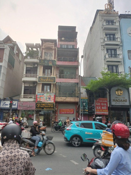 Duy nhất một căn mặt phố Tây Sơn, Đống Đa. DT50m2x6T, mặt tiền 6m, lô góc 3 mặt thoáng, vỉa hè rộng