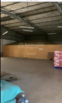 Cho thuê kho 400m2 khu Phúc Đồng - Chu Huy Mân. Đỗ xe - Giao thông thuận tiện