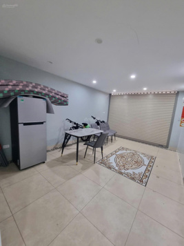 Cho thuê tầng 1 diện tích 25m2 phù hợp làm văn phòng phố Hoàng Như Tiếp giá 5 tr/th 0916 393 862