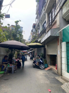 Chủ nhà việt kiều Đức nhờ bán gấp nhà tại khu Nghĩa Đô, Nguyễn Khánh Toàn, 800A Cầu Giấy, giá mềm