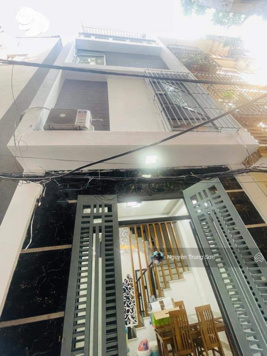 Định Công Thượng, nhà đẹp full nội thất, tiện ích vô vàn, 43m2x4T, 7.65 tỷ