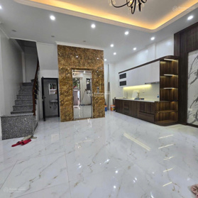 Bán nhà riêng tại đường Xuân La, Tây Hồ, 11,2 tỷ VND, 54m2, 5PN , Thang máy, MT 6m ( ẢNH NHÀ THẬT)