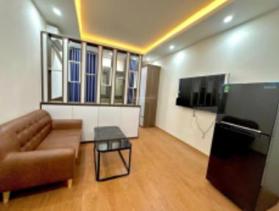 Bán nhà trung tâm HN. Nhà đường Láng, nhà xây kiên cố 6 tầng. Sổ đỏ rộng