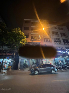 Cho thuê nhà nguyên căn mặt phố Nguyễn Sơn - 16 phòng - phù hợp làm chdv