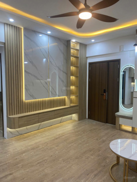 Chính chủ bán căn 3 ngủ_80m2 sổ đỏ cc full đồ toà OCT2_Bắc Linh Đàm.