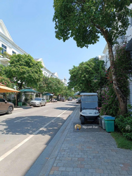 Bán biệt thự vinhomes harmony diện tích 90m mặt tiền 6m nhà thô view hồ điều hòa to vị trí đẹp.